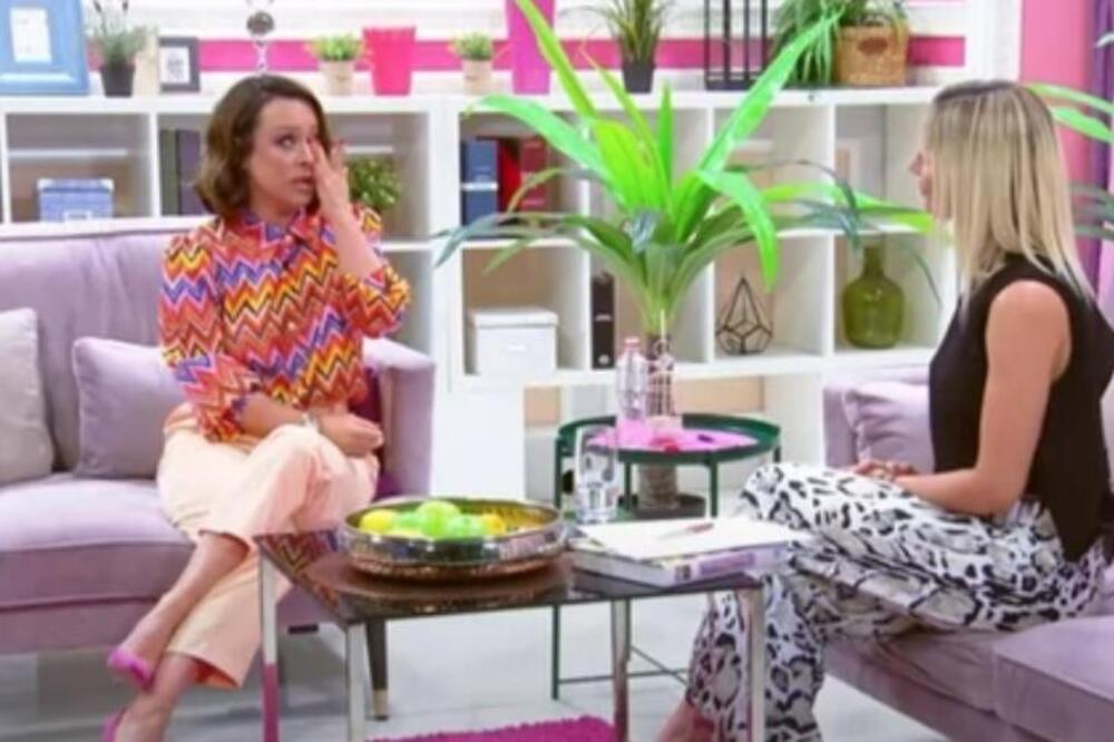 VODITELJKA ODMAH DOLETELA DO NJE: Poznata SRPKINJA suze ronila u EMISIJI, ovo ju je DOTUKLO i nije mogla da...