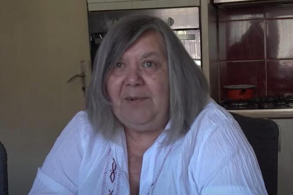 SPOMENKA KORISTI NAJSTARIJU TEHNIKU ZA FARBANJE JAJA: Oslikava ih u PRAVA REMEK DELA - saveti ZLATA VREDNI