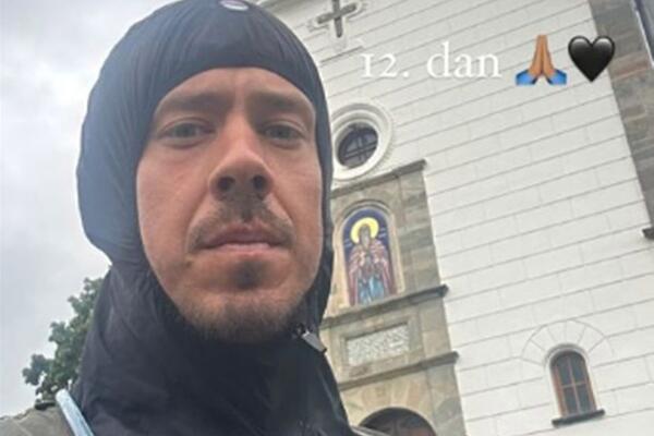 TUGA BOŽIJA, SRCE ĆE VAM SE SLOMITI: Rokvić u toku HODOČAŠĆA posvetio snimak deci stradaloj u Ribnikaru