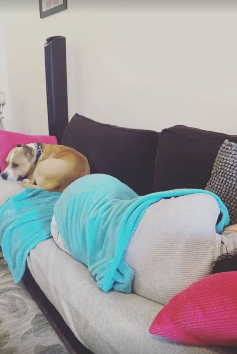 Prva slika Aleksandre Mladenović nakon udesa