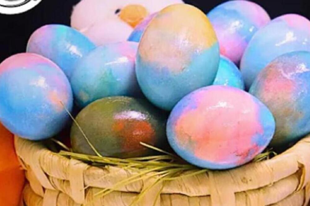 FARBANJE JAJA SODOM BIKARBONOM ODUŠEVILO SVE DOMAĆICE: Boje su nikad lepše, raspametićete se