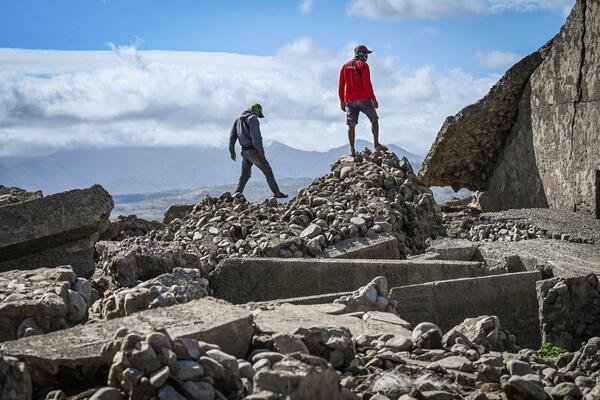 U OVOM MESTU ZAVLADALA NEVIĐENA SUŠA, A LJUDI RAZVILI BIZNIS: Pogledajte šta je izronilo! (VIDEO)
