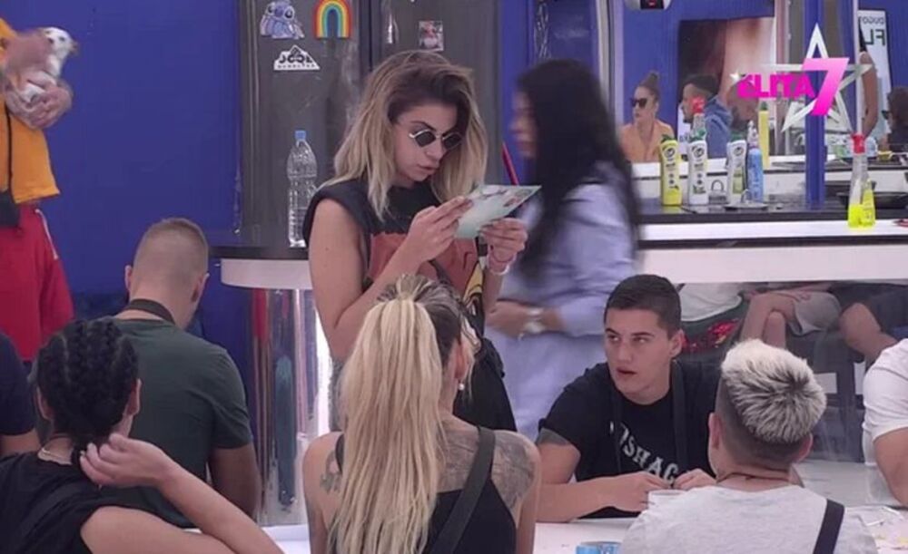 Anđela Šparavalo je napustila Elitu