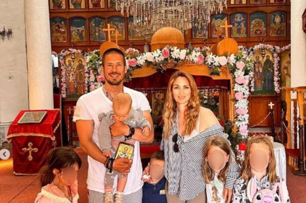 OGLASIO SE ROKVIĆ POVODOM NAJRADOSNIJEG HRIŠĆANSKOG PRAZNIKA: Nalazi se u MANASTIRU, a ovo je svima PORUČIO