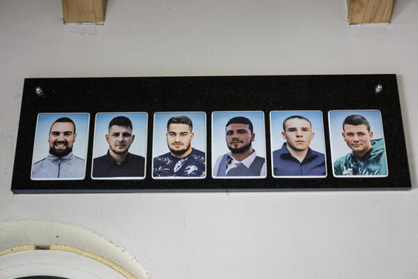 POTRESNE REČI ROĐAKA UBIJENIH MLADIĆA: "Da su ozbiljno shvatili njegove reči, možda bi neko i preživeo" (FOTO)