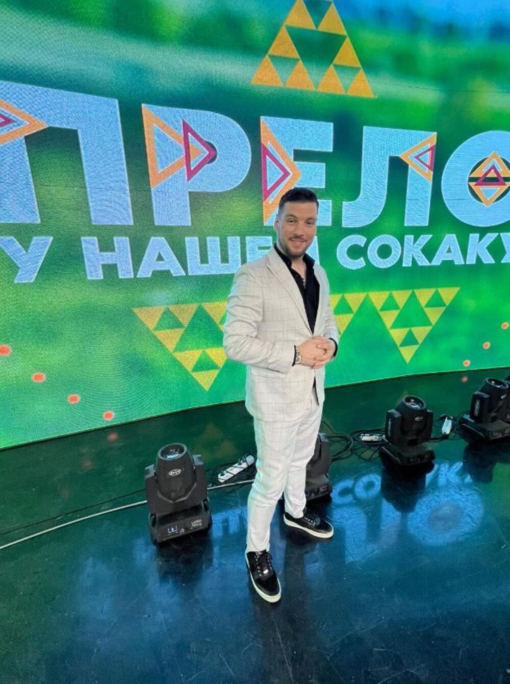 Ko je obrazovanje voditelja Nemanja Maksimovića?