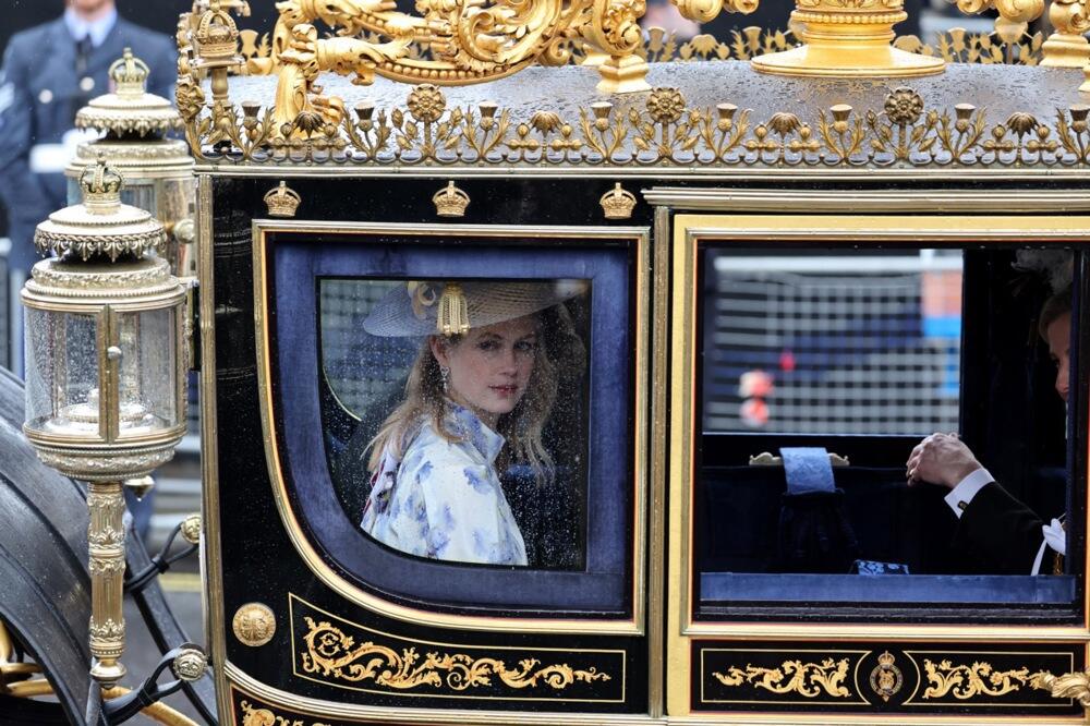 OVO JE LEPA DEVERUŠA SA VENČANJA KEJT MIDLTON O KOJOJ CEO SVET BRUJI: Do sada je BILA PO STRANI, a sada je.. (FOTO)