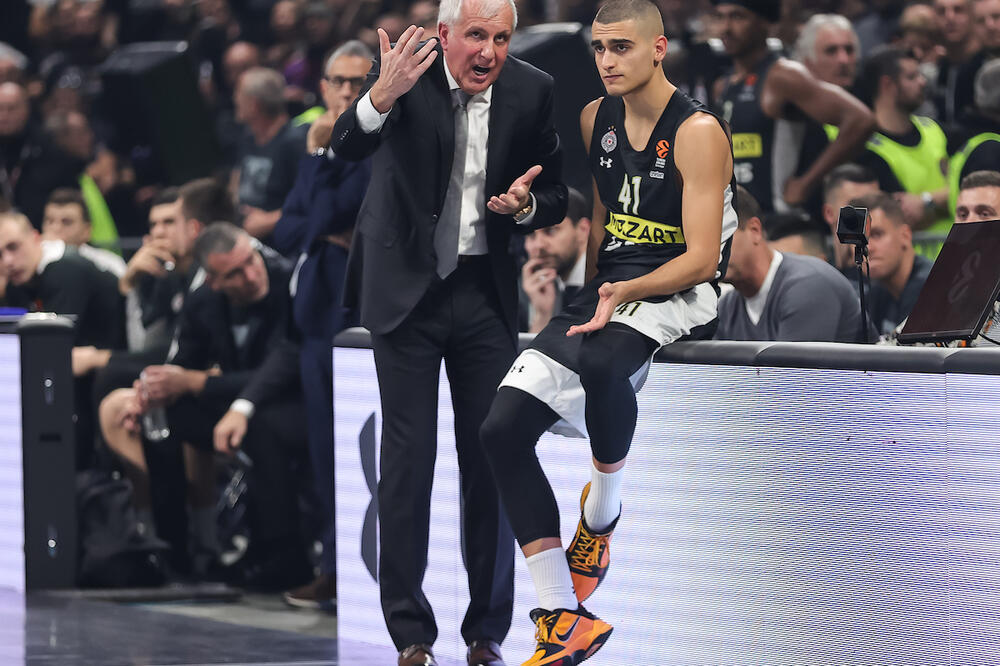 Jam Madar nastavlja da dominira!