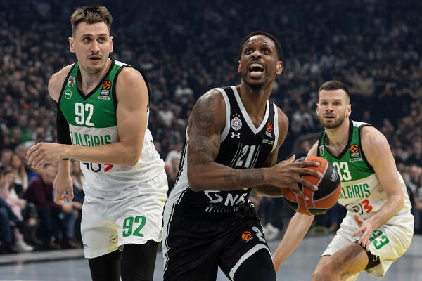 HAOS! Miljenik Grobara pogubio živce i napravio skandal!