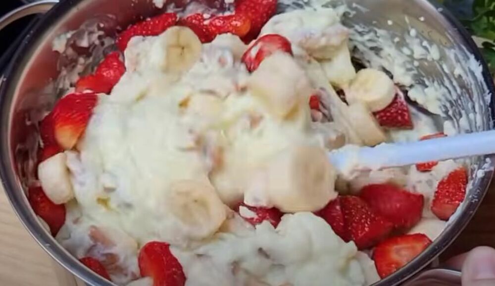 Jagode i puding u šerpi