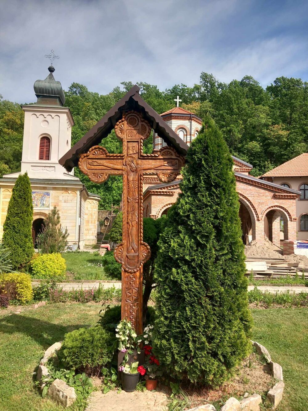 Krst u porti manastira Miljkovo