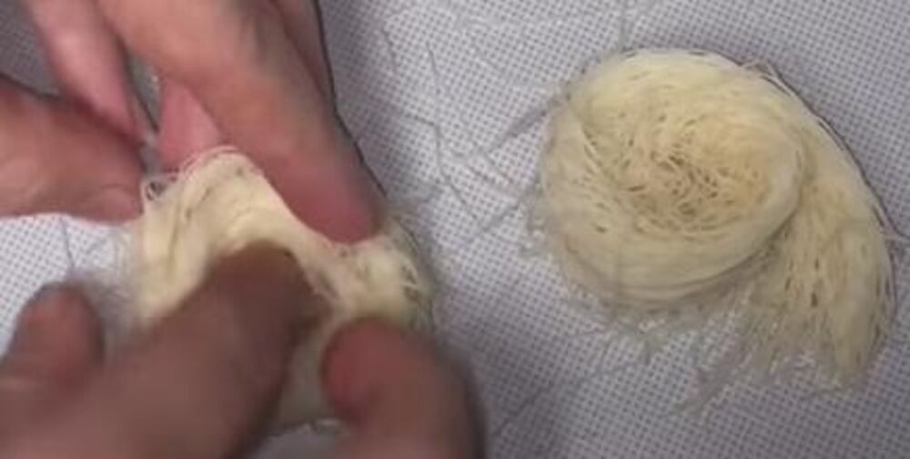 Priprema turskog kolača 'slavujeva gnezda'