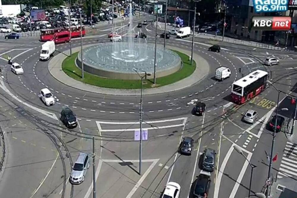 MOSTOVI PROHODNI, A BULEVARI PRAZNI: Evo kakvo je trenutno stanje na beogradskim ulicama (FOTO)