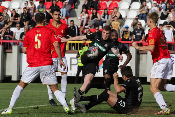 NEMA KRAJA CRNO-BELIM BRUKAMA: Mučeni Partizan JEDVA osvojio bod u Kruševcu!