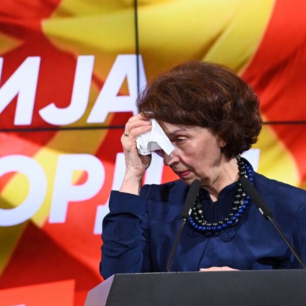 "AKO SU MOJE RODITELJE TUKLI DA PIŠU I GOVORE SRPSKI...": Evo ko je prva žena na čelu Makedonije, ima samo 1 želju