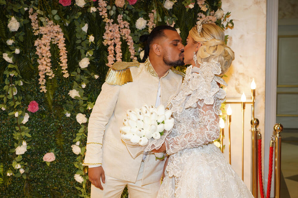 NAPRAVILI GALA SVADBU KAKVU SRBIJA NIJE VIDELA: A sada se zna šta je uradila GOŠĆA sa mladoženjine strane