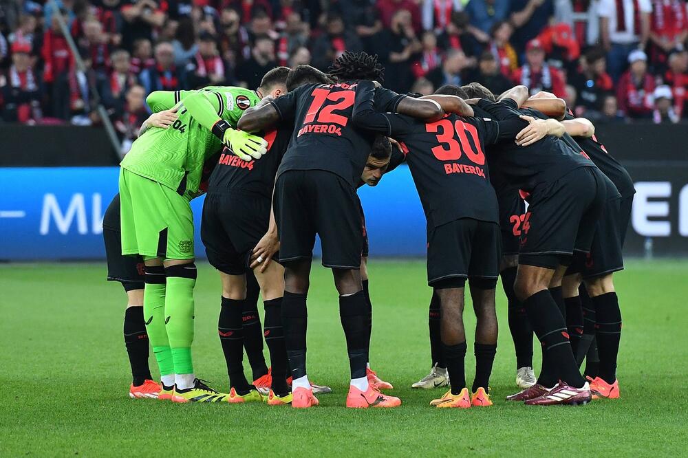 NEZAPAMĆENO: Čudesni Leverkuzen ODBIJA da izgubi, Roma u završnici ispustila PRODUŽETKE i dva gola prednosti!