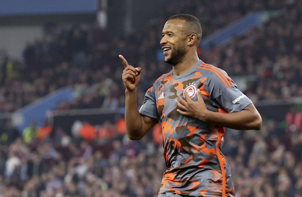 Ajub El Kabi slavi gol protiv Aston Vile