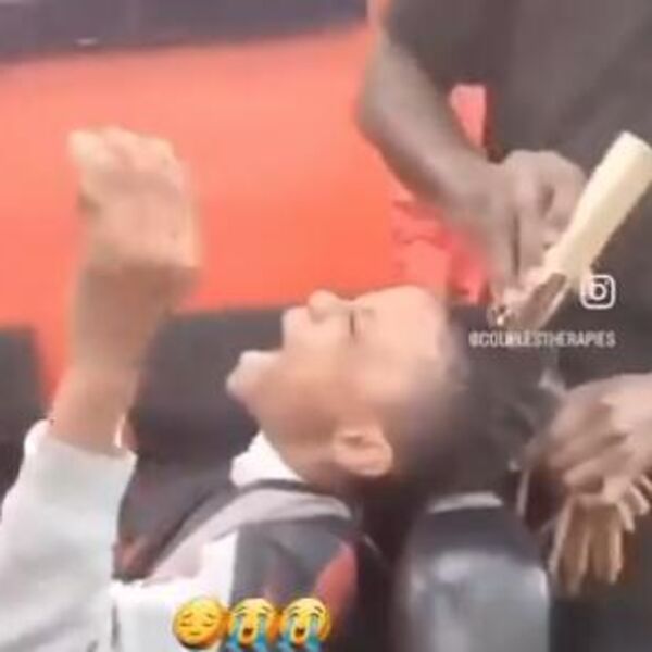 DEČAK VRIŠTI IZ PETNIH ŽILA DOK MU SEKU KOSU: Snimak obišao PLANETU, razlog LEDI KRV U ŽILAMA (VIDEO)