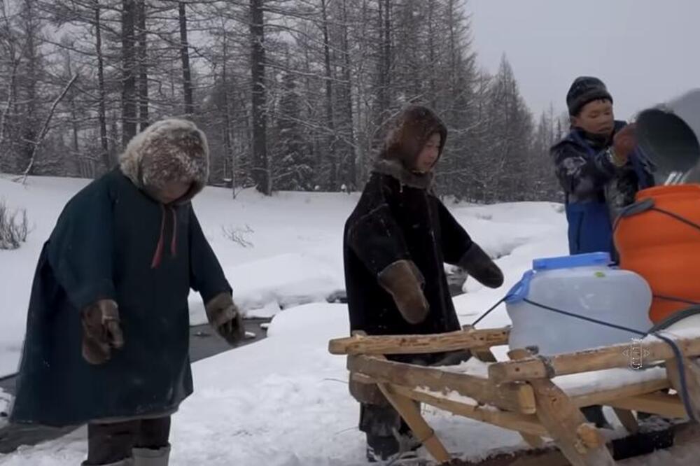 SPAVAJU U KUĆAMA OD KOSTIJU NA MINUS 50 STEPENI: Rusko pleme živi NA RUBU SVETA, a brakove sklapaju NA ŠOK NAČIN