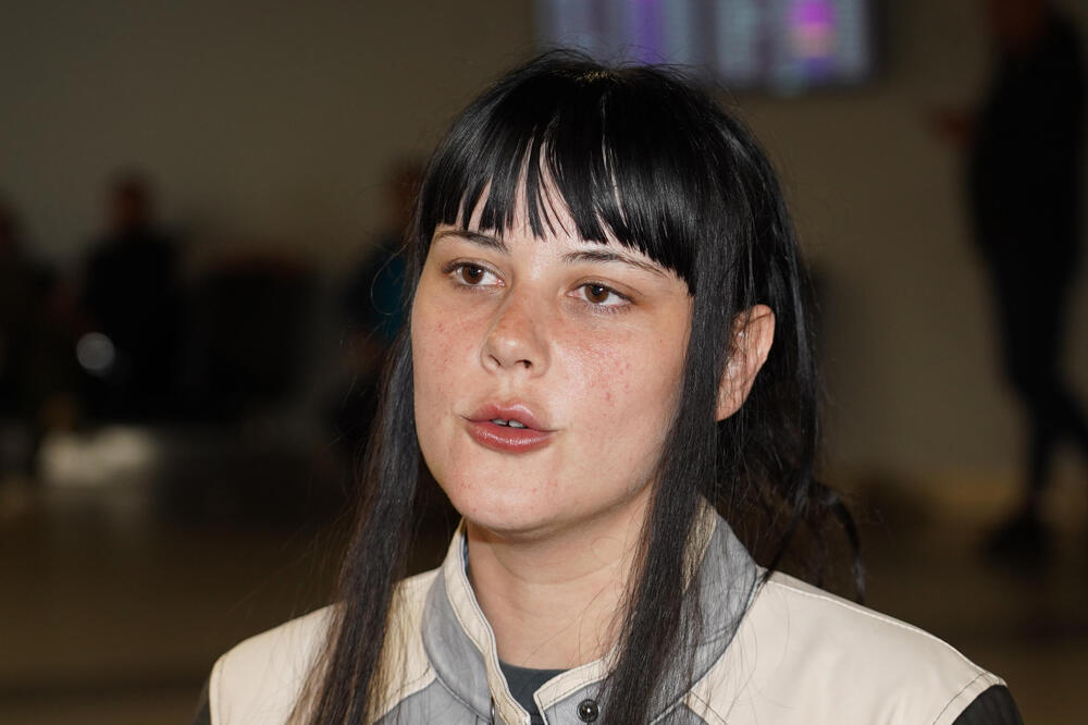 STIGLA U BEOGRAD I OPLELA! Ovo je istina o Evroviziji 2024: Teya neće da ćuti ni HRVATIMA, POSLALA JAVNU PORUKU