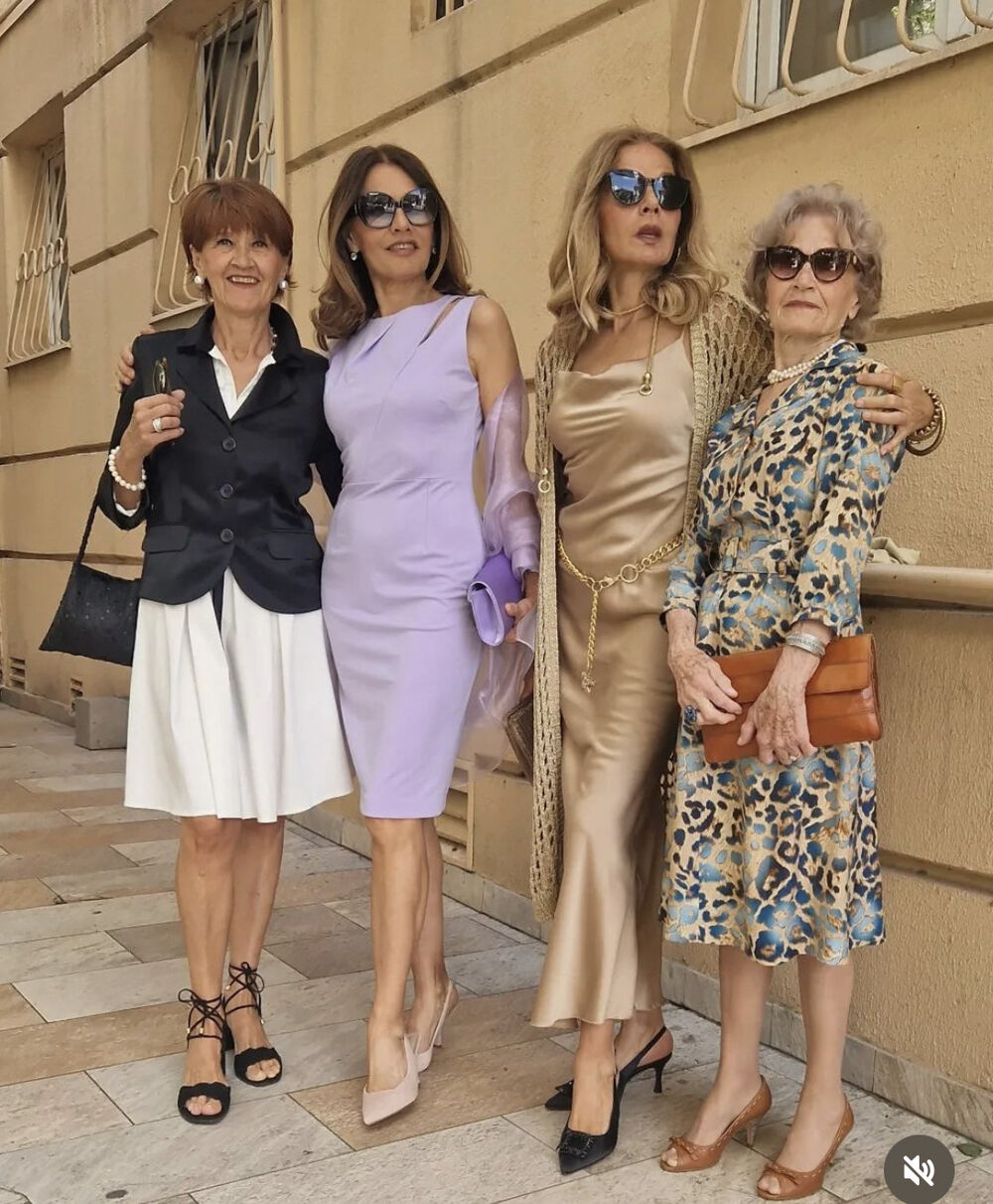 Mirjana Bobić Mojsilović pokazala sestre i mamu.