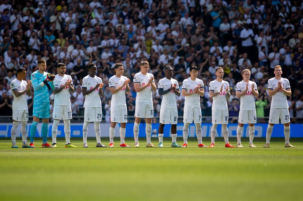 LUDA ZAVRŠNICA PREMIJER LIGE: Navijači Totenhema traže od svog kluba da NAMERNO izgubi utakmicu!