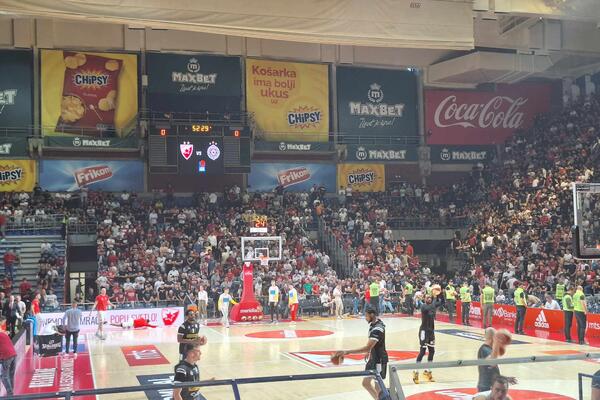 PIONIR "PROKLJUČAO" ZBOG LJUBIMCA DELIJA! Navijači mu tražili da OSTANE (FOTO)