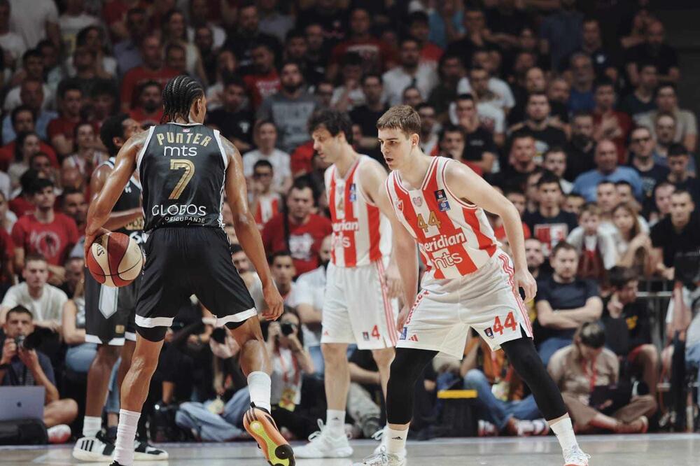 UŽASNE SCENE U PIONIRU i povreda maleroznog Topića! (VIDEO)