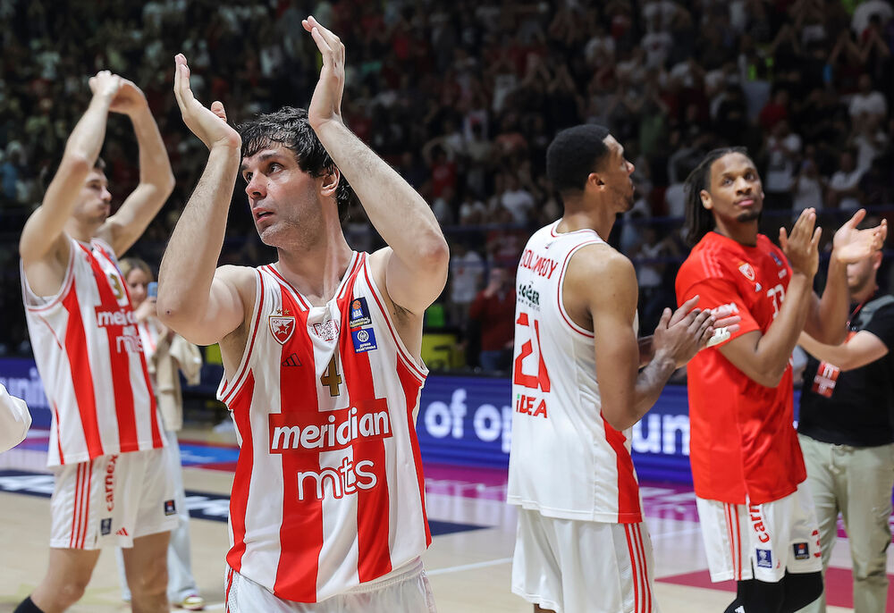 Slavlje košarkaša Crvene zvezde