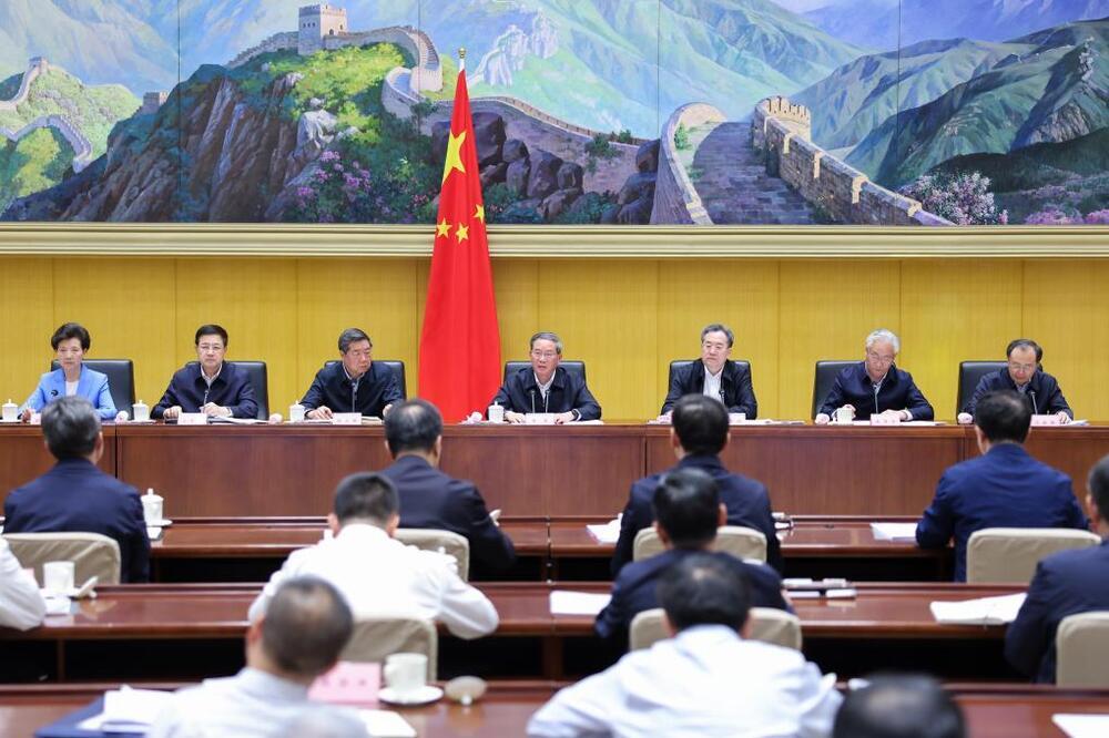 Kineski premijer istakao efikasnu upotrebu ekstra dugih specijalnih državnih obveznica