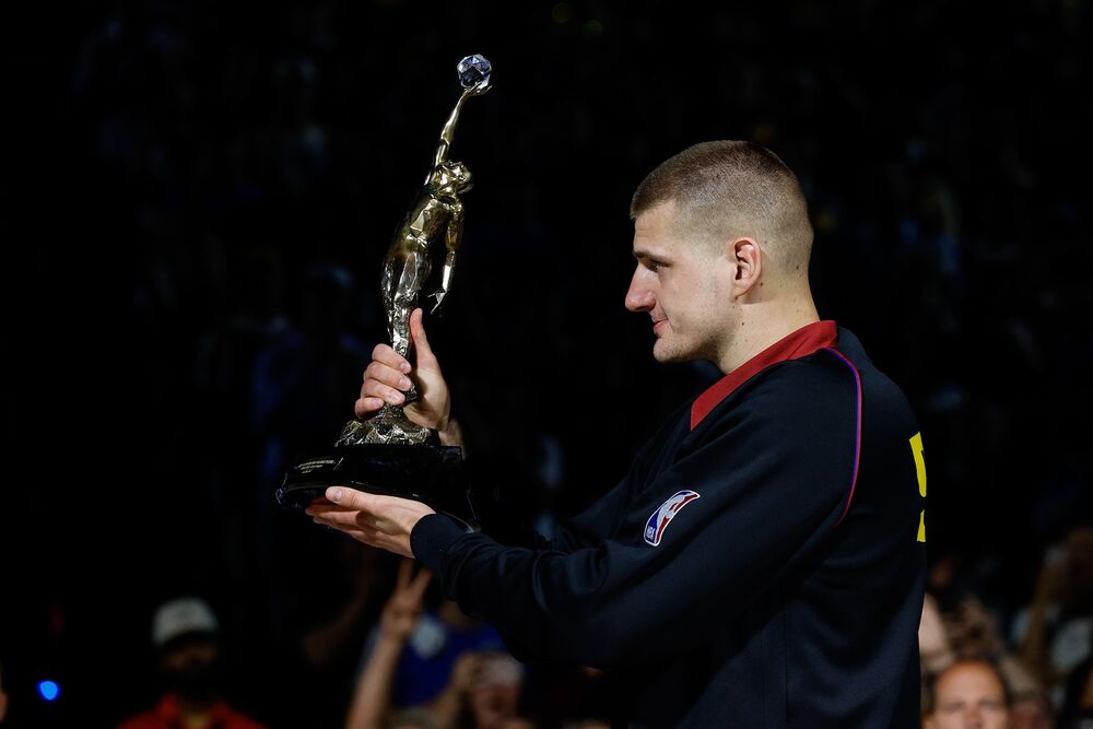 Nikola Jokić sa MVP priznanjem