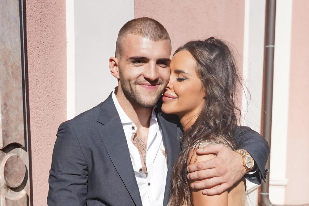 KAD RAŽNATOVIĆI SLAVE ROĐENDAN ONDA SVE PUCA: Mali Željko imao PROSLAVU iz BAJKE, ovako nešto želi SVAKO DETE