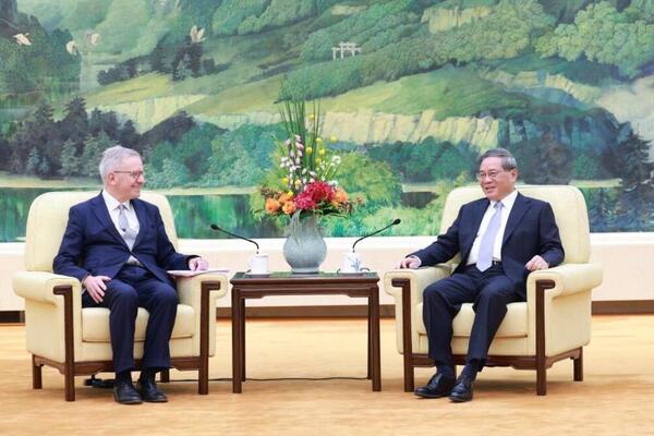 Kineski premijer sastao sa delegacijom iz Velike Britanije