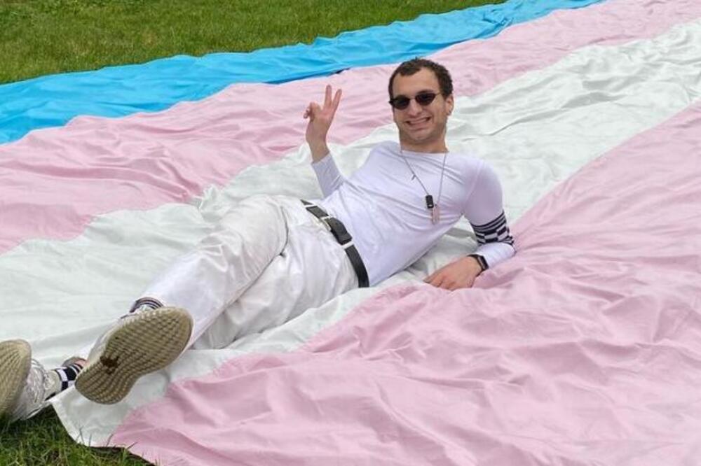 VALERIAN JE NEBINARNA OSOBA, ZA USKRS JE MORAO DA POBEGNE IZ ČAČKA: Trebalo je 15 godina da shvati da nije muškarac