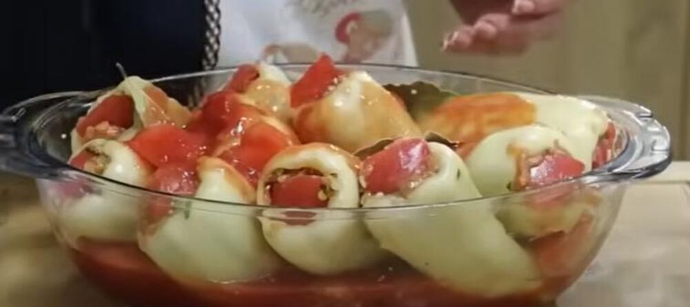 Kafanske punjene paprike u vatrostalnoj