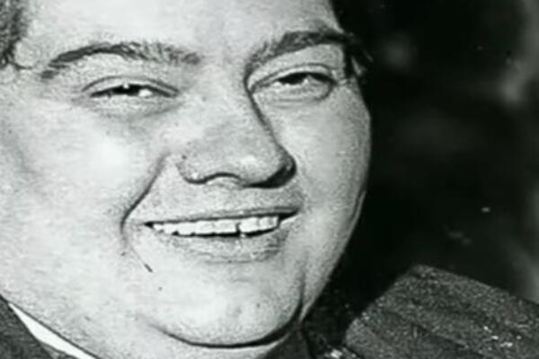 OVAJ GOJAZNI MUŠKARAC NIJE JEO GODINU DANA, A ONDA JE SMRŠAO 125 KILOGRAMA: Zbog slike PRE I POSLE lede se kosti