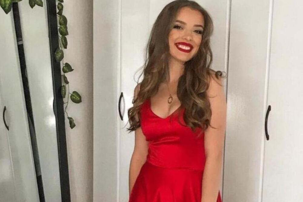 LEPA DUNJA ODUŠEVILA SVE SVOJIM GESTOM: Koliko je samo plemenita, KAPA DOLE, DEVOJKO! (VIDEO)