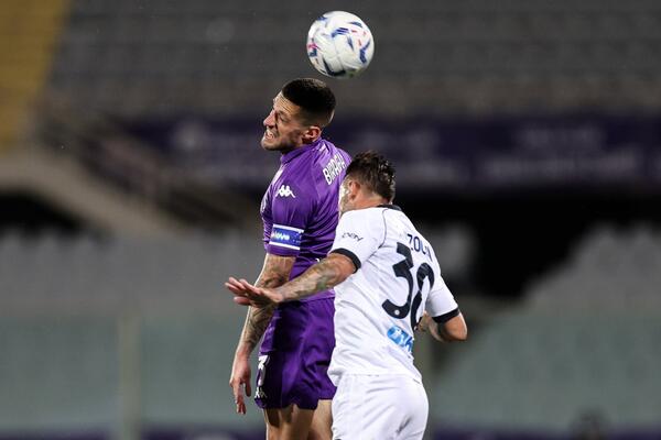 EVROGOLOVI IZ SLOBODNIH UDARACA U FIRENCI! Remi Fiorentine i Napolija (VIDEO/FOTO)