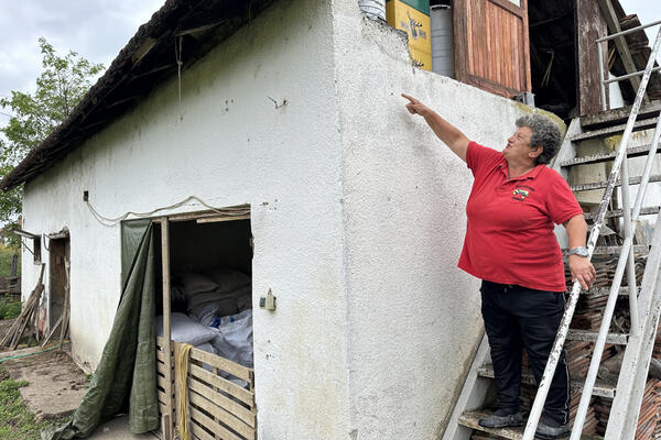"VATROGASCI SU IZNOSILI LJUDE IZ KUĆE" Dramatična sećanja Valentine iz Čačka na poplave iz 2014. godine (FOTO)