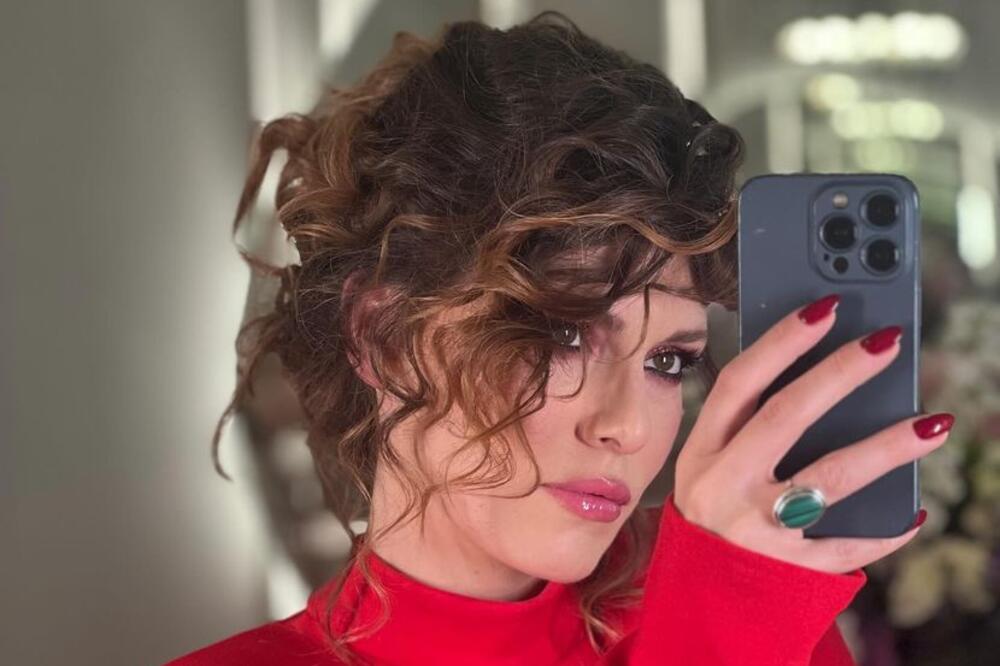 NAŠA GLUMICA U POODMAKLOJ TRUDNOĆI MNOGE ODUŠEVILA ELEGANCIJOM: Tamara Dragičević BLISTA, komentari se SAMO NIŽU