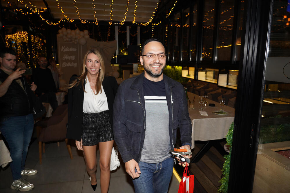 "Najlepšu narukvicu sam dobila u Narodnom frontu": Ministarka Đedović objavila fotografiju iz porodilišta (FOTO)