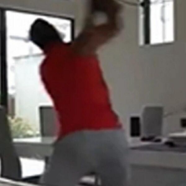 KAD JE DOŠAO KUĆI POBESNEO JE ZBOG POTEZA SVOJE DEVOJKE: Igrica je bila UZROK SVEGA, a on je krenuo da...