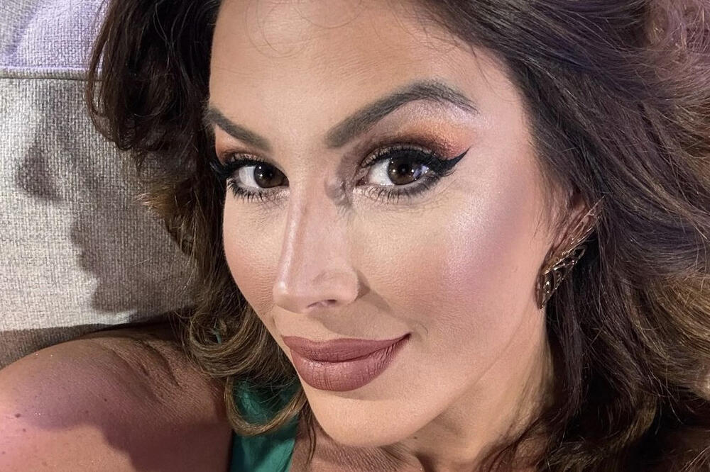 Eh, šta je MAJKA PRIRODA! Srbi popadali od vrelih kadrova, voditeljka istakla bujne grudi, pa... (FOTO)