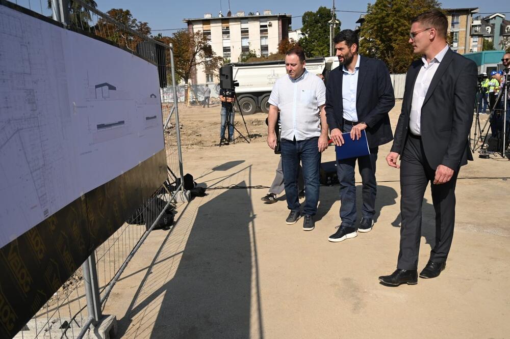 MODERAN OBJEKAT NA 10.000 KVADRATA I REŠENJE SAOBRAĆAJNIH KOLAPSA: Niče nova pijaca u Obrenovcu