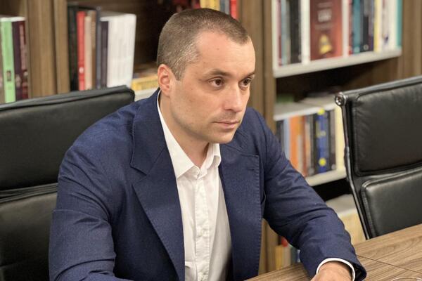 Luka Petrović: Srbi nikada neće biti na kolenima pred sramnim odlukama svetskih sila