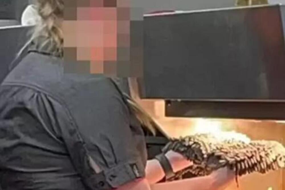 KAD VIDITE ŠTA RADI OVA RADNICA ZGADIĆE VAM SE ŽIVOT: Nećete moći da POVERUJETE, pa da li je OVO REALNO? (VIDEO)