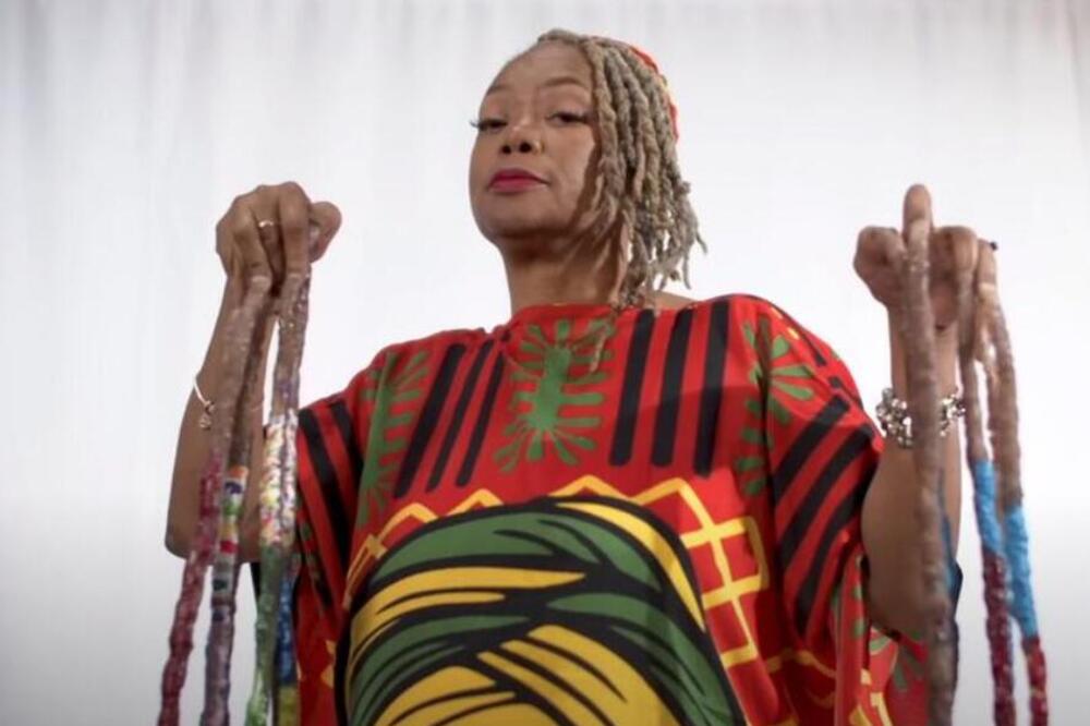 1 ŽENA JE UŠLA U GINISOVU KNJIGU REKORDA, IMA NAJDUŽE NOKTE U ISTORIJI: Otkrila kako IDE U WC, neće vam biti dobro