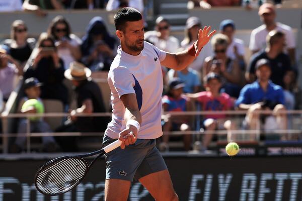 AU, TOTALNA NEVERICA: Đoković ŠOKIRAO sve, ovo se NE PAMTI!