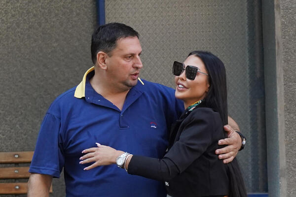 Taki bez dlake na jeziku otkrio koliko je za dan potrošio: Evo šta misli o Majinim rijaliti ljubavima, šokirao sve